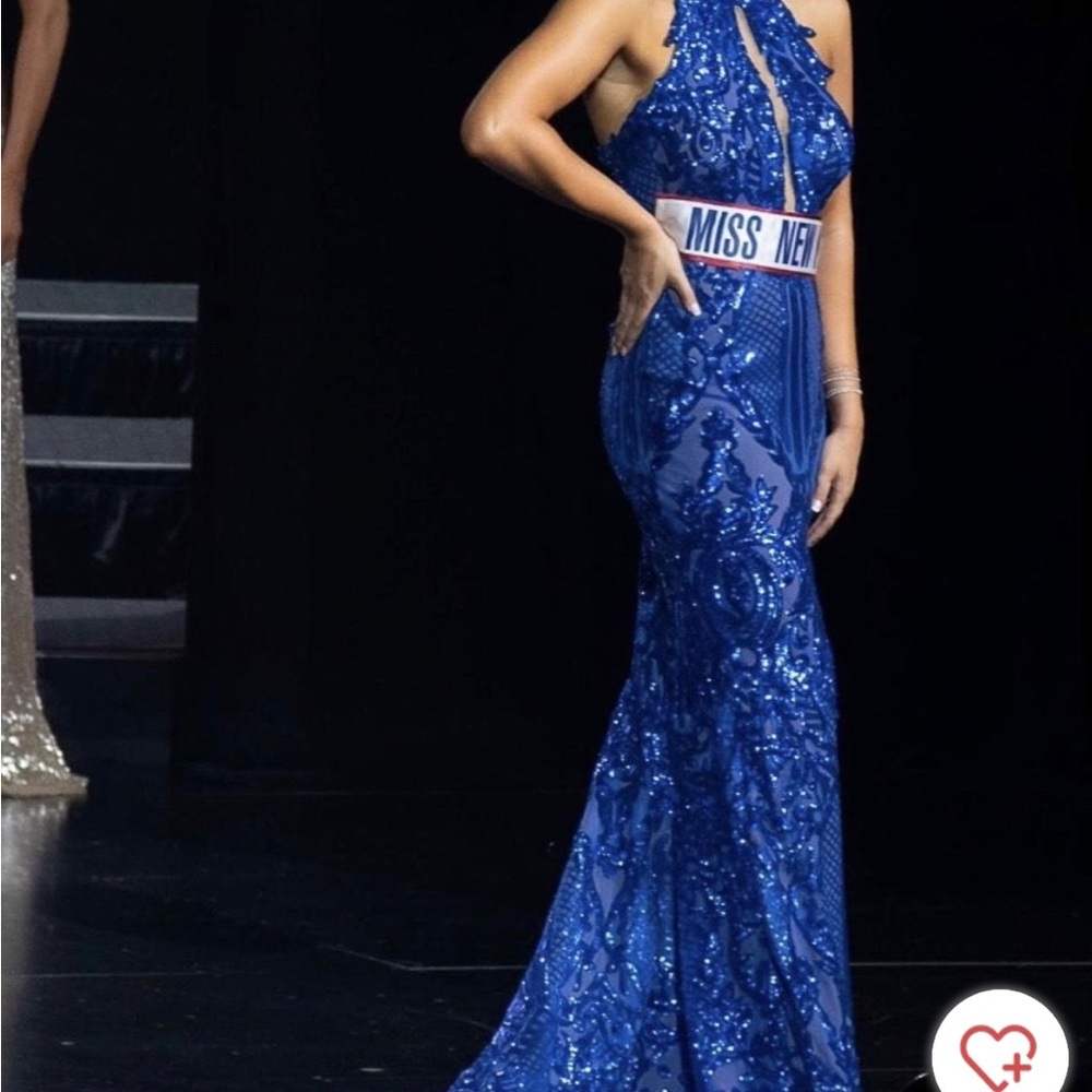 Debbie Carroll - Custom Pageant Dress Gown - Size 4 - No flaws - Royal Blue
